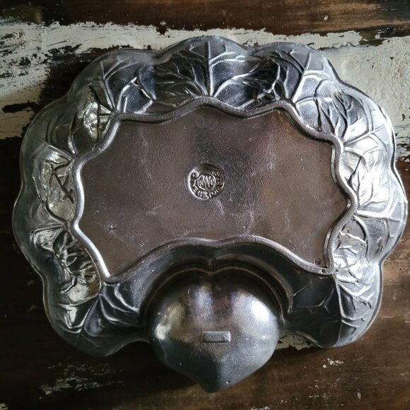 Vintage Wilton Armetale Chip & Dip Cabbage Leaf Serving Bowl Pewter - Picture 4 of 6